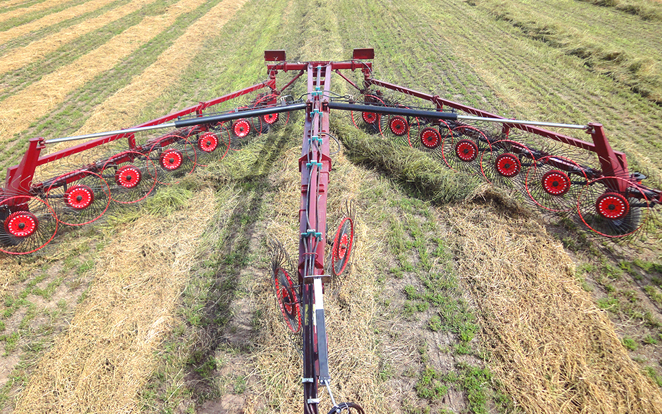 標(biāo)題：9LQZ-8.5牽引折疊式指盤摟草機(jī)
瀏覽次數(shù)：40
發(fā)表時(shí)間：2023-12-12