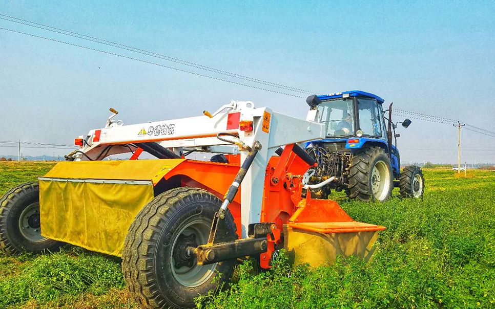 標題：9GBXQ-3.0型旋轉(zhuǎn)式切割壓扁機
瀏覽次數(shù)：111
發(fā)表時間：2023-12-12